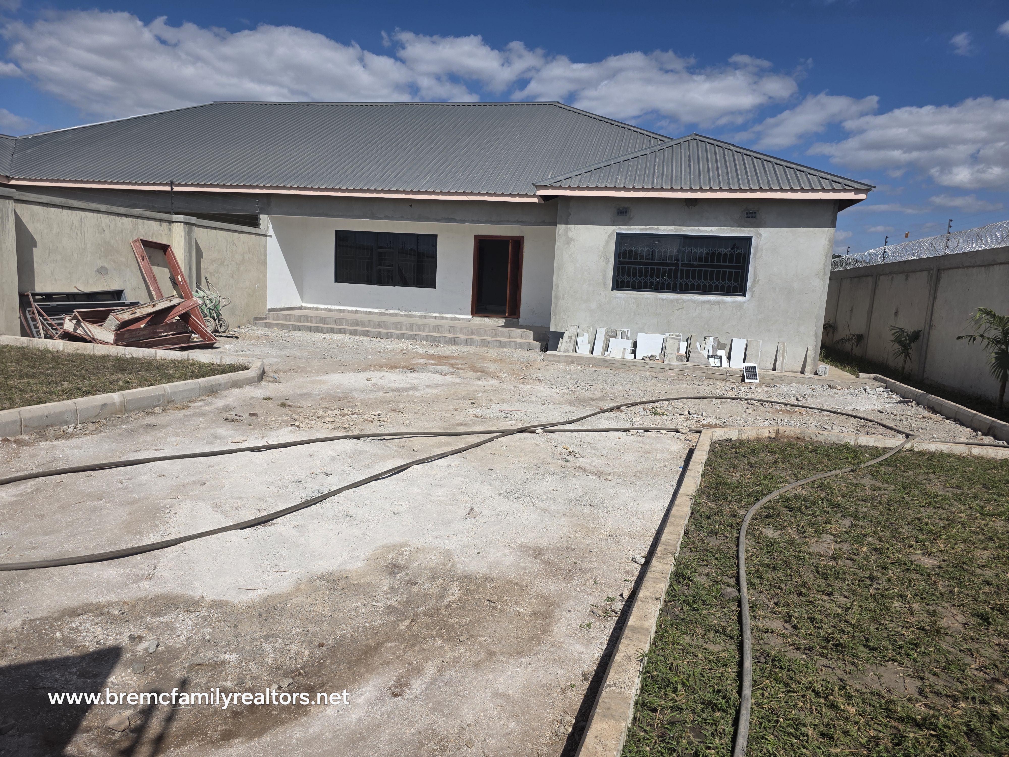 2x3 Bedroomed flats for sale in chalala