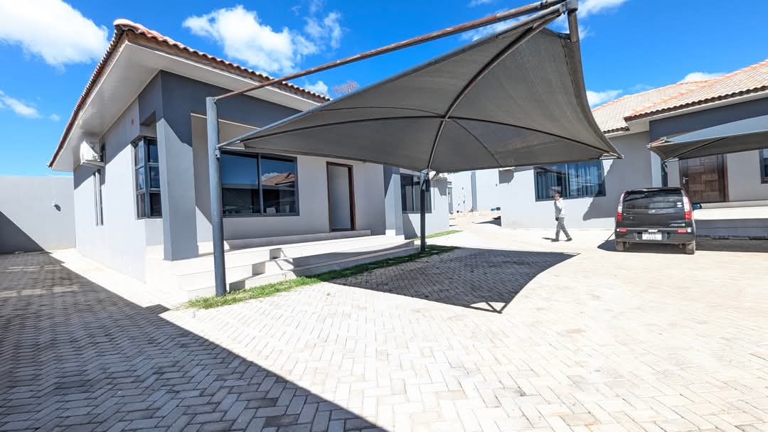 2 bedroomed flat for rent photo 1