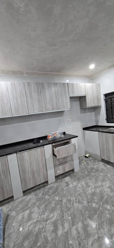 2 bedroomed flats for rent in 9 miles photo 1