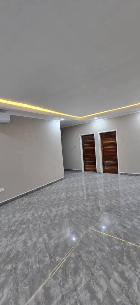 2 bedroomed flats for rent in 9 miles photo 3