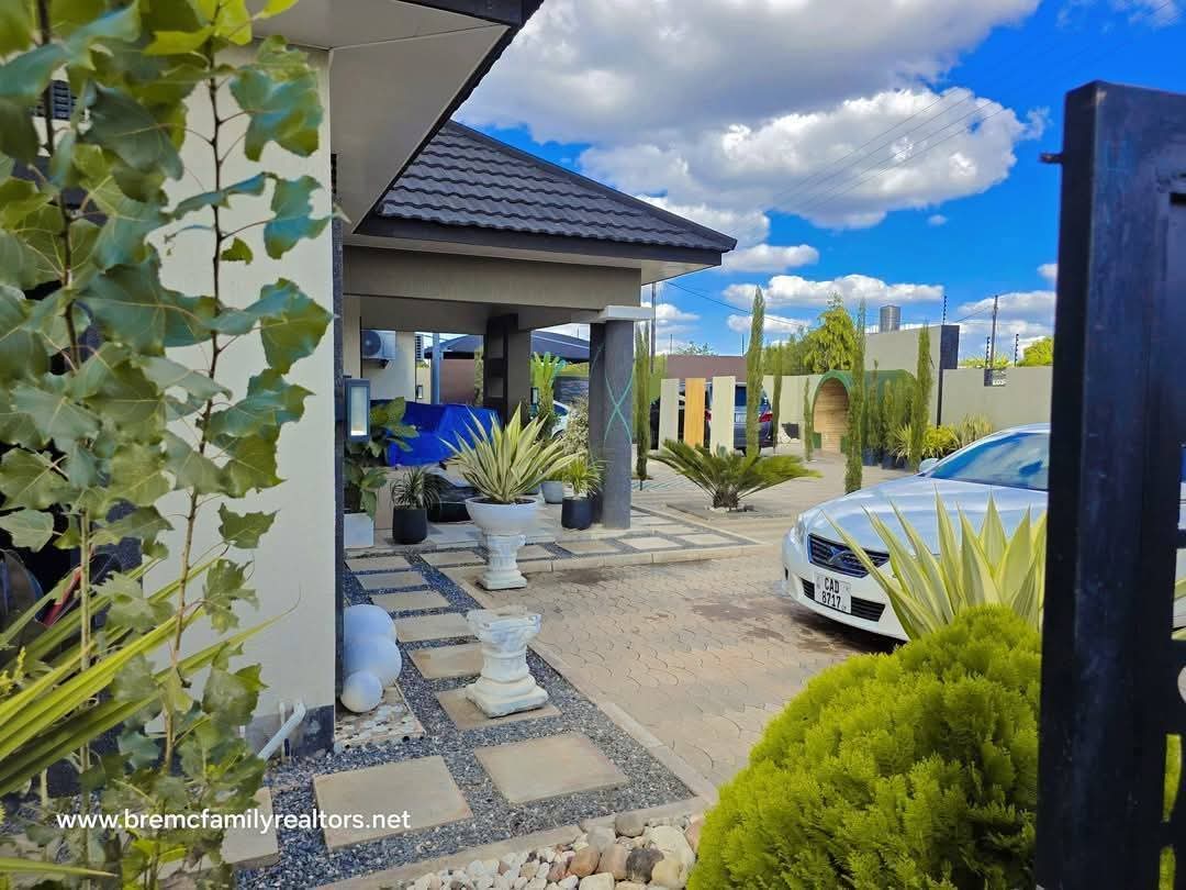 3 bedroomed standalone house for sale in 11 miles photo 4